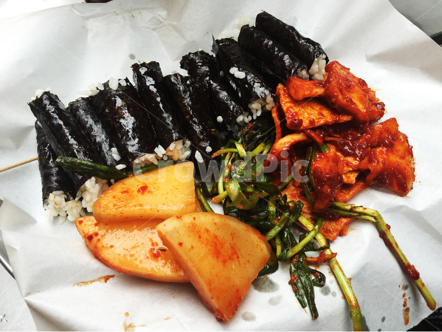 음식,한국음식,김밥,충무김밥,식사,점심,food,koreanfood,chungmugimbap,gimbap,lunch,dinner,음식,식재료,요리,food,cook,meal,dishes,food reserves,한식,한국음식,한국요리,korean food,korean dishes,korean meal,korean cook
