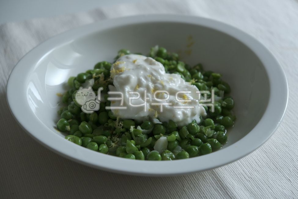 meal,Pea dish,healthy food,plate,Lemon Zest,diet,bowl,Burrata Cheese,pea