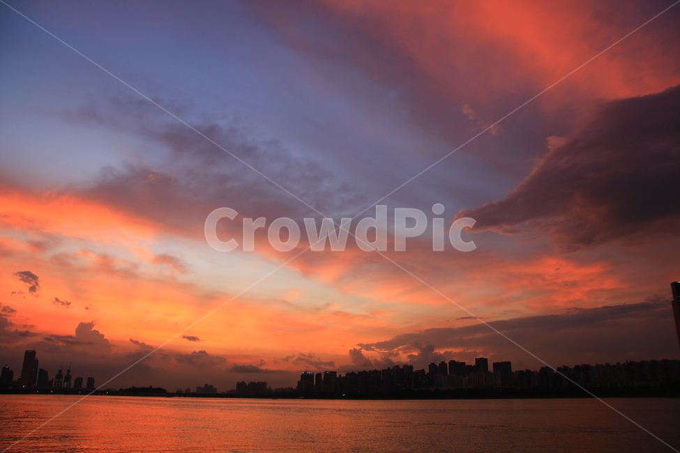 풍경,도시,해질녘,일몰,저녁,석양,서울,한강,동작대교,sunset,태양,노을,도시,풍경,city,landscape,nature,자연,outdoors,옥외,sky,하늘,red sky,붉은 하늘,dusk,황혼,dawn,새벽