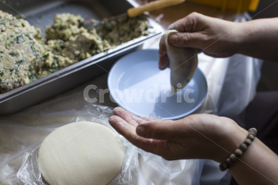 만두,음식,손만두,고기만두,찐만두,만두소,만두피,만두속,손,음식,식재료,요리,food,cook,meal,dishes,food reserves