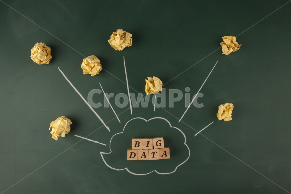 과학,산업,빅데이터,칠판,구름,클라우드,큐브,데이터,비즈니스,네트워크,청색,백그라운드,종이,텍스트,글자,알파벳,컨셉,아이디어,모으다,수집,저장,분석,수치,통계,소셜네트워크,인터넷,웹,통합,마이닝,산업혁명,인공지능,로봇,자료,대용량,노란색,옐로우,산업,industry,industrial,정보통신기술,전자기기,전자제품,it,information,technology,electronic equipment,비즈니스,사업,business,service,work,사물,물건,오브젝트,thing,object,matter,연출,컨셉,콘셉,direction,concept