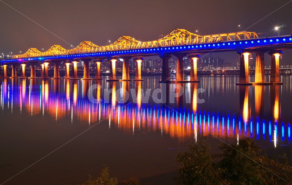 동호대교,한강다리,병용교량,전철교,트러스교,옥수동,압구정,반영,야경,밤,풍경,nightscape,night,landscape,건축물,건물외관,exterior,building,structure,architecture,construction,water,물,waterfront,워터 프론트,port,포트,pier,교각