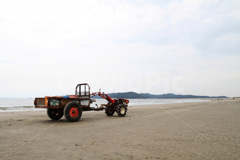 바다,해변,경운기,백사장,농기구,해변,바다,beach,sea,산업,industry,industrial,교통,교통수단,traffic,transportation