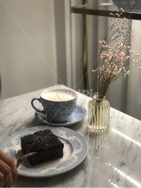 받침접시,pottery,도기류,카페,커피,디저트,간식,후식,dessert,snack