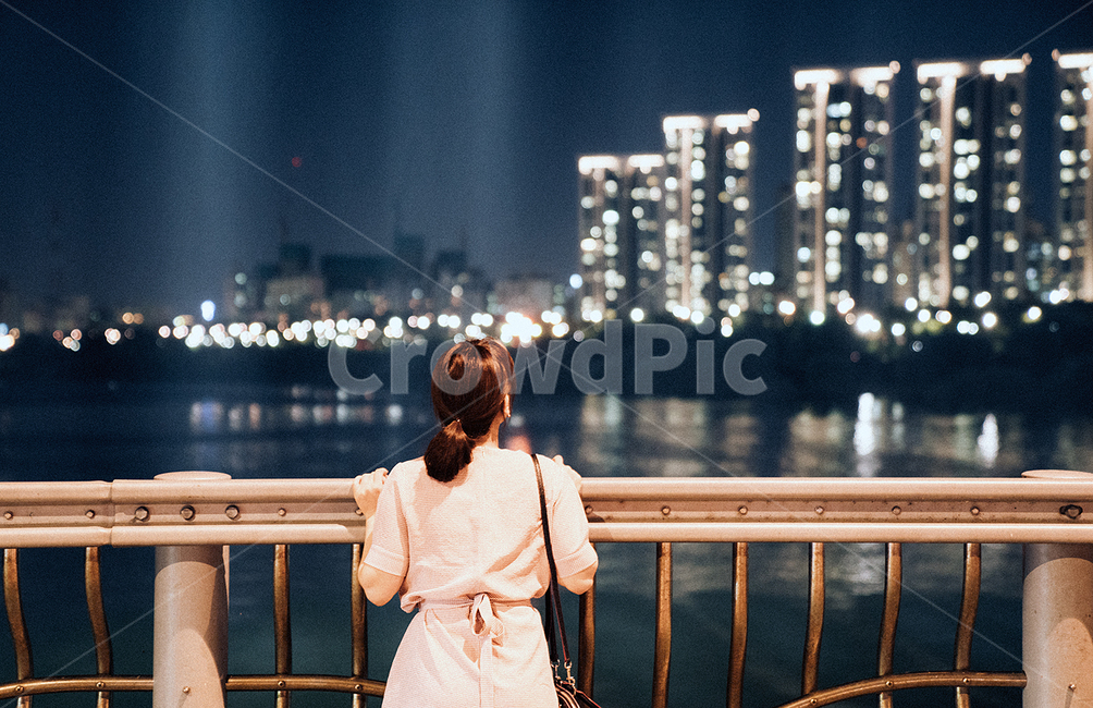 한강,반포대교,잠수교,여자친구,portrait,야경,밤,풍경,nightscape,night,landscape,도시,city,한국도시풍경,한국도시경관,korea cityscape,사람,인물,인간,human,person,여성,여자,woman,female,lady,감성,sensible,feeling,railing,난간