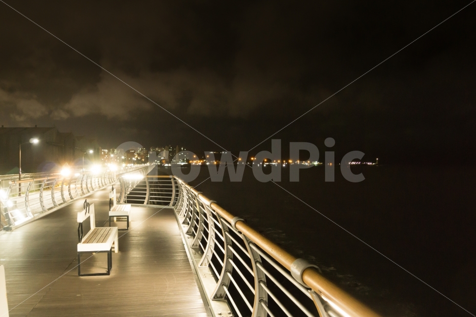 가을,동구,야경,울산,조명,화암추등대,도시,풍경,city,landscape,야경,밤,nightscape,night,railing,난간,handrail,banister,boardwalk,산책로,bridge,다리,building,건물