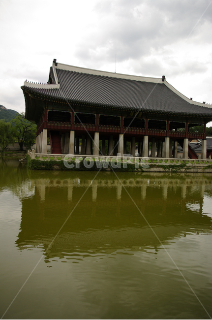 경복궁,경회루,기와지붕,전통건축,한국,궁,한국전통,한국문화,korean traditional,korean culture,랜드마크,landmark,tourist attraction,한국랜드마크,한국관광지,한국명소,korea landmark,korea tourist attraction,건축물,건물외관,exterior,building,structure,architecture,construction