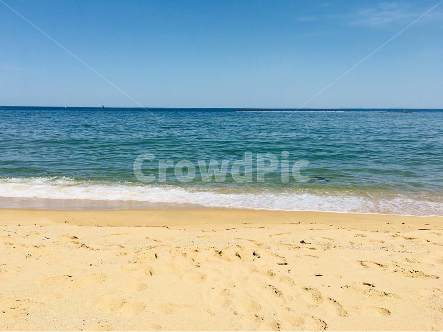 바다,동해,여름,시원함,모래사장,파도,하늘,여름,계절,summer,season,자연,풍경,nature,landscape,해변,바다,beach,sea,outdoors,옥외,water,물,ocean,대양,shoreline,해안선
