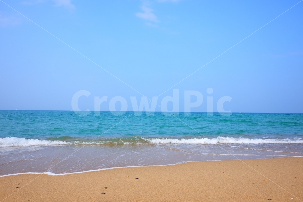 바다,해수욕장,강릉,하늘,여름,휴가,여행,색감,감성,잔잔함,자연,풍경,배경,하늘색,파란색,자연,풍경,nature,landscape,해변,바다,beach,sea,색깔,색상,색채,색감,color sense,color sensitivity,feeling of color,water,물,ocean,대양,outdoors,옥외,shoreline,해안선