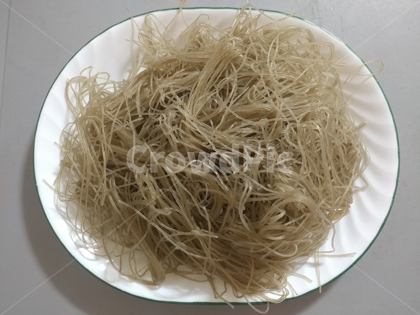 냉면,여름별미,마른냉면,건냉면,냉면사리,대접시