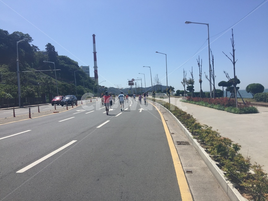 마라톤,다대포,낙동강,사람들,하프마라톤,도시,풍경,city,landscape,한국도시풍경,한국도시경관,korea cityscape,사람들,대중,군중,other people,crowd,road,도로,freeway,고속 도로,highway,고속도로,asphalt,아스팔트