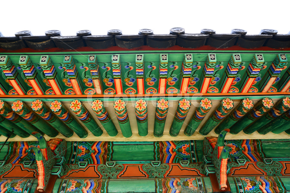 단청,패턴,전통,고궁,문양,칼라풀,colorful,한국적,코리안,pattern,texture,korean,tour,관광지,서울,창경궁,경복궁,보존,culture,traditional,기하학,추상,배경,바탕,백그라운드,background,디자인,라인,선,면,무늬,리듬,역사,문화유산,아름다움,한국의미,장인,east,동양적,아시아,빈티지,vintage,앤틱,유물,기와,기와집,처마,지붕,beautiful,한국전통,한국문화,korean traditional,korean culture,건축물,건물외관,exterior,building,structure,architecture,construction