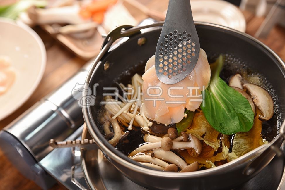 Key clam dish,seafood,Cooking,Seafood,razor clam scallop,key clam,food plating,food,Scallops,scallop,Scallop dish,Plating,clam,cooking,Shabu,seafood dishes