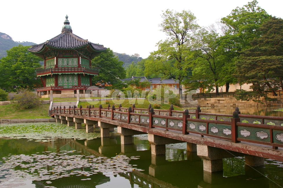 경복궁,고궁,오래된,야외,풍경,building,건물,architecture,건축물,water,물,bridge,다리,한국전통,한국적인,한국,랜드마크