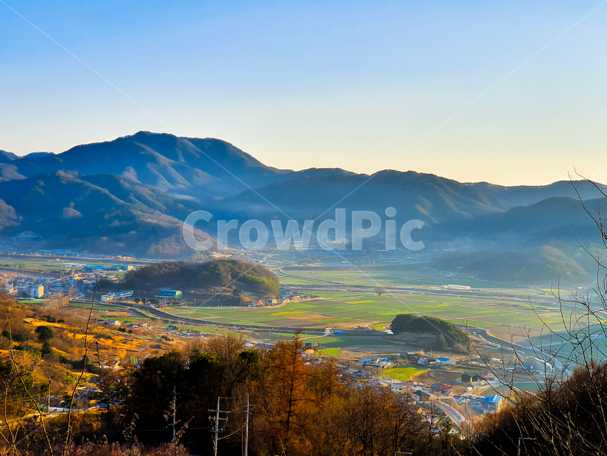 nature,자연,mountainrange,산맥,옥외,outdoors,산,mountain,scenery,풍경,landscape,경치,아침,아침햇살,빛,감성사진,마을