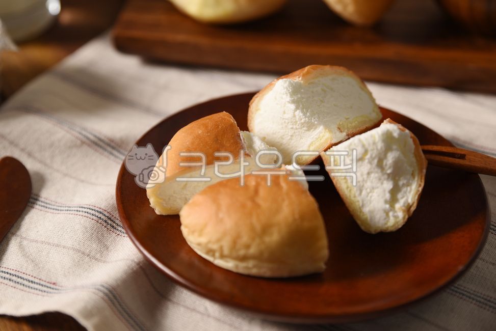 bread,bakery,snack,cream bread,cream,Cream Cheese Bread,food,creamcheese,dessert,Cream Cheese,creamcheesebread,Cream cheese dish