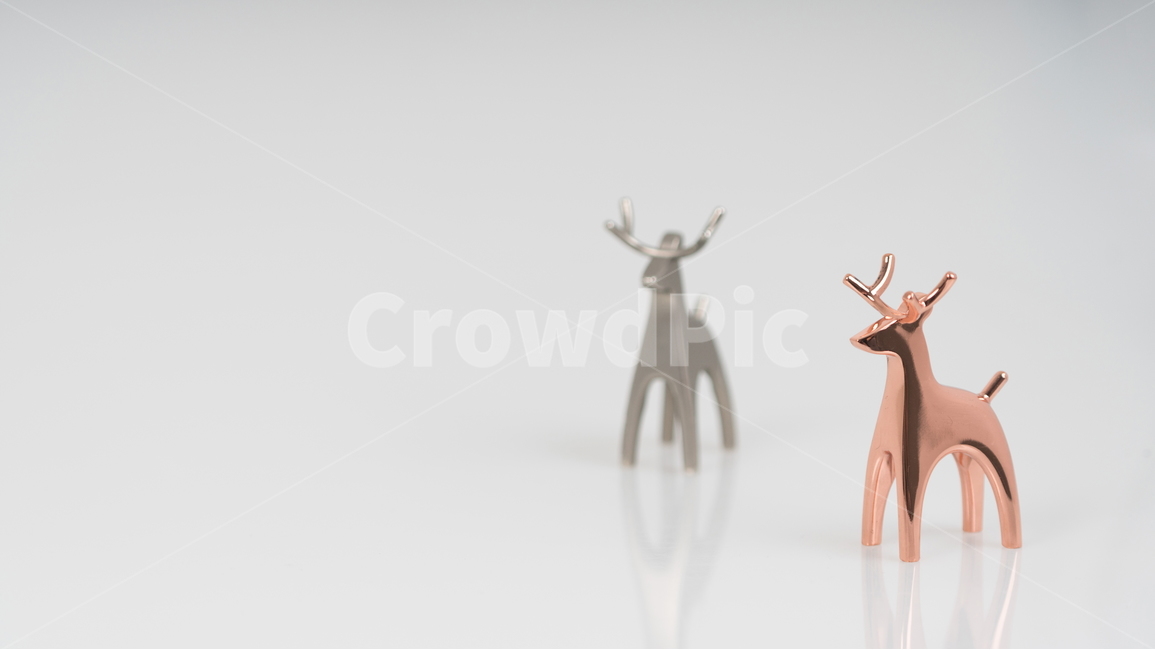 심리학,생활,커플,사슴,동상,골드,실버,함께,사랑,노루,금속,럭셔리,동물,뿔,반사,빤짝,광채,쥬얼리,루돌프,크리스마스,아웃포커싱,보석,귀금속,귀여운,액세서리,장식품,백그라운드,사물,물건,오브젝트,thing,object,matter