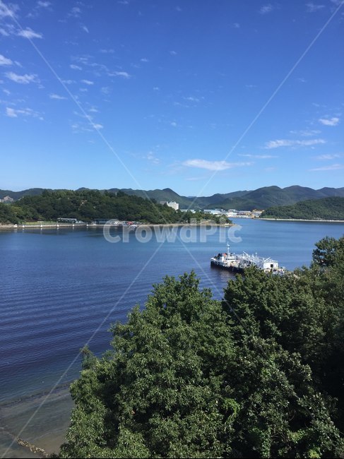 land,나라,outdoors,옥외,nature,sea,대양,ocean,물,water,자연,바다,shoreline,해안선,풍경,마산,마산앞바다,가포,날씨,투어,국내투어,투어리즘,tour,맑음,하늘,blue,파란색,파랑,sky,배