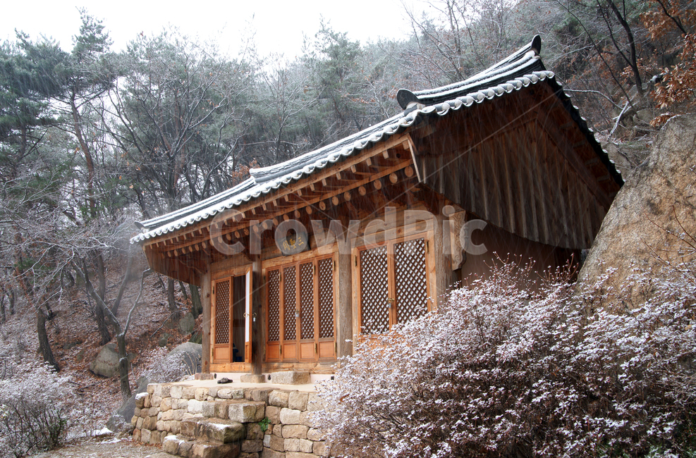 삼성각,산신각,눈,학도암,불암산,산사,암자,사찰,벽운화상,산신,민간신앙,토속신앙,한국전통,한국문화,korean traditional,korean culture,종교,신앙,religion,belief,faith,건축물,건물외관,exterior,building,structure,architecture,construction