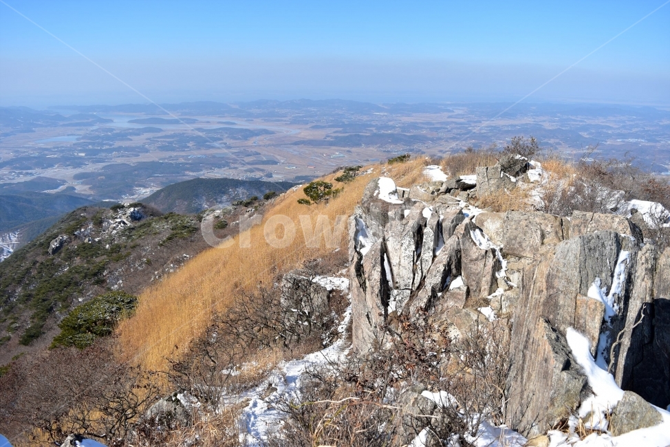오서산,설경,눈꽃,풍경,겨울,자연,눈,스포츠,등산,산행,nature,snow,겨울풍경,느낌,아름다운,신비로운,경이로운,다큐,필,힐링,명산,국립공원,순백,landscape,winter,season,천제단,운해,영산,트레킹,인기명산,조망,전망,억새,광천,겨울,계절,winter,season,자연,풍경,nature,landscape,한국자연풍경,한국자연경관,korea nature landscape,ground,바닥