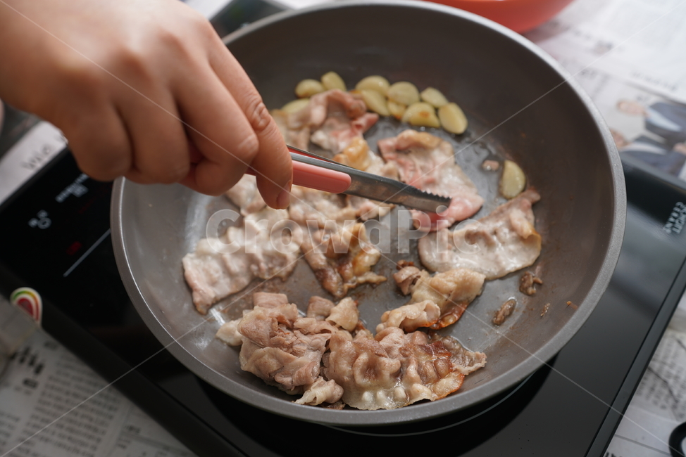 식사,안주,대패삼겹살,삼겹살,고기,육류,육식,한식,먹거리,food,구이,돼지고기