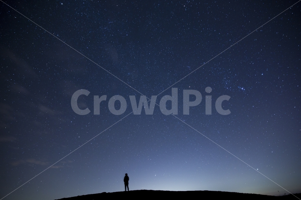 야경,은하수,별,밤,하늘,풍경,sky,stars,space,milkyway,galaxy,nightscape,landscape,별똥별,shootingstar,자연,풍경,nature,landscape,야경,밤,nightscape,night,사람,인물,인간,human,person,인물실루엣,사람실루엣,character silhouette,human silhouette,outdoors,옥외