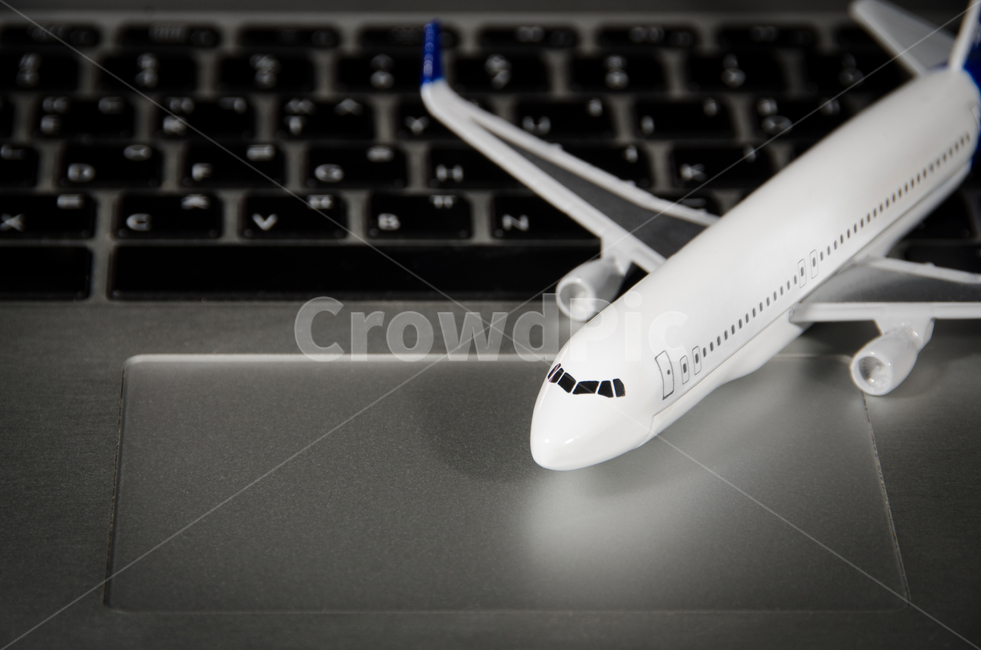keyboard,business,model airplane,airline ticket,Ticket reservation,laptop,network,computer,airplane,flight booking,reservation,Internet,Airline tickets,travel,airline,traffic