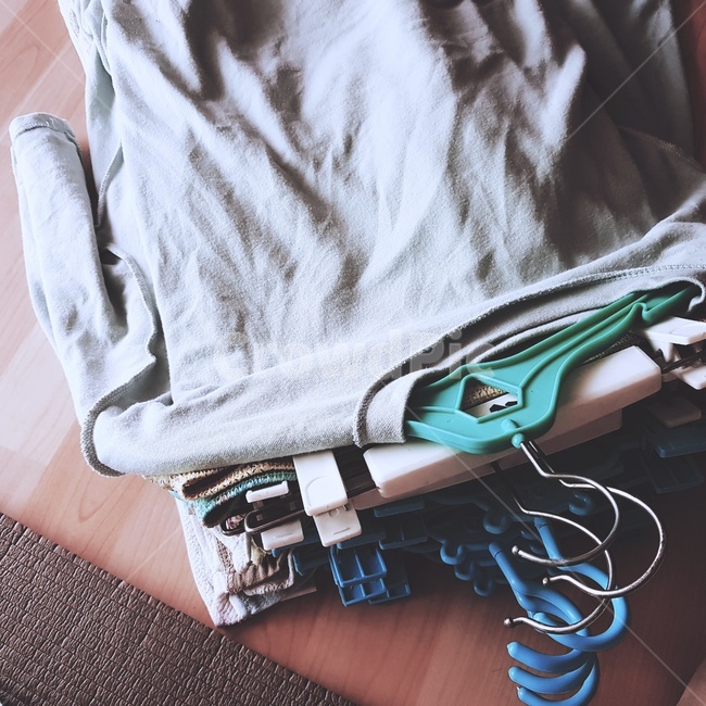빨래,옷,clothes,clothespin,빨래집게,laundry,옷걸이,hanger,세탁물,티셔츠