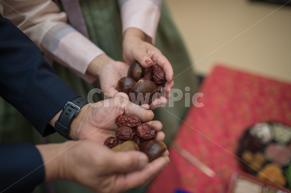 폐백,결혼식,밤,결혼,사람,한국전통,한국문화,korean traditional,korean culture,결혼,혼례,웨딩,wedding,marriage,marry