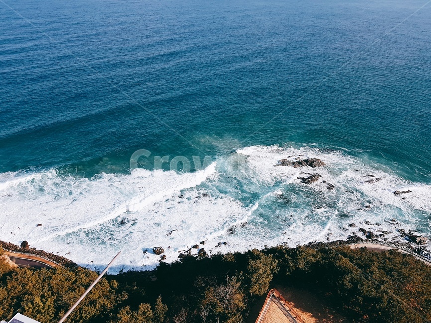 강원도강릉,바다,파도,짙은바다색,부서진파도,자연,풍경,nature,landscape,outdoors,옥외,water,물,sea,ocean,대양,promontory,곶