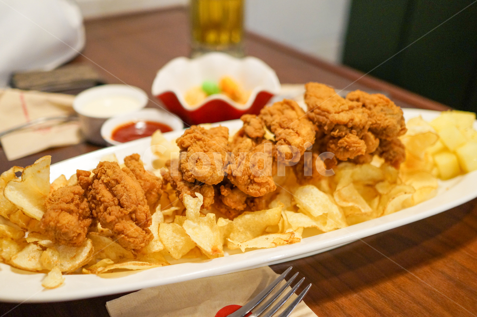 음식,요리,치킨,chicken,통닭,튀김,식재료,한국음식,food,cook,식품,meal,식사,음식,식재료,요리,food,cook,meal,dishes,food reserves