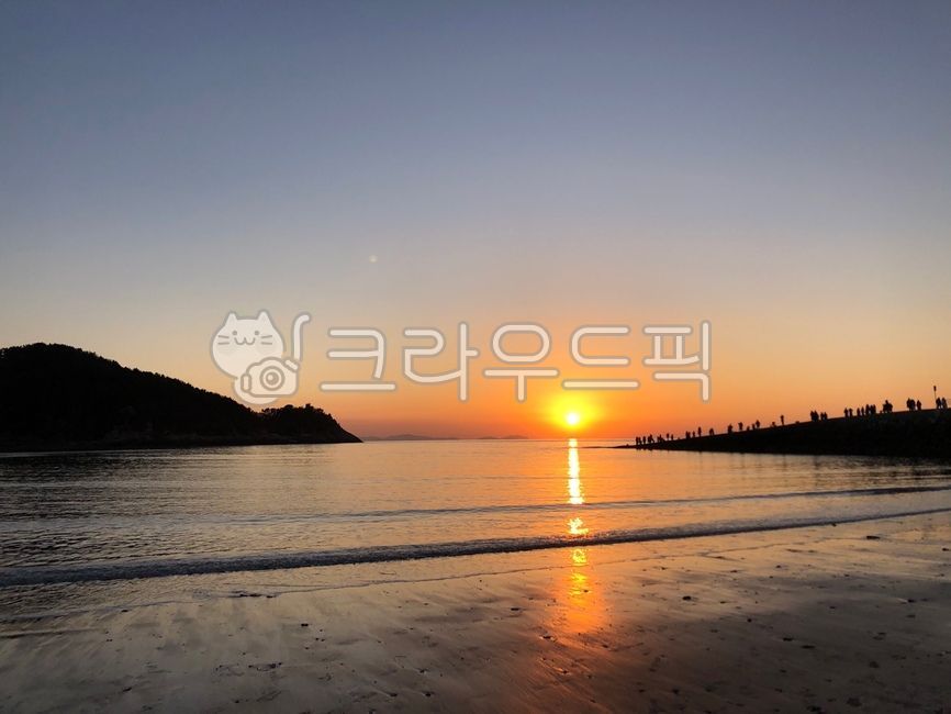 바다,일몰,역광,바닷가,풍경,해변,beach,sea,sunset,자연,nature,sun,sky,하늘,잔잔,감성