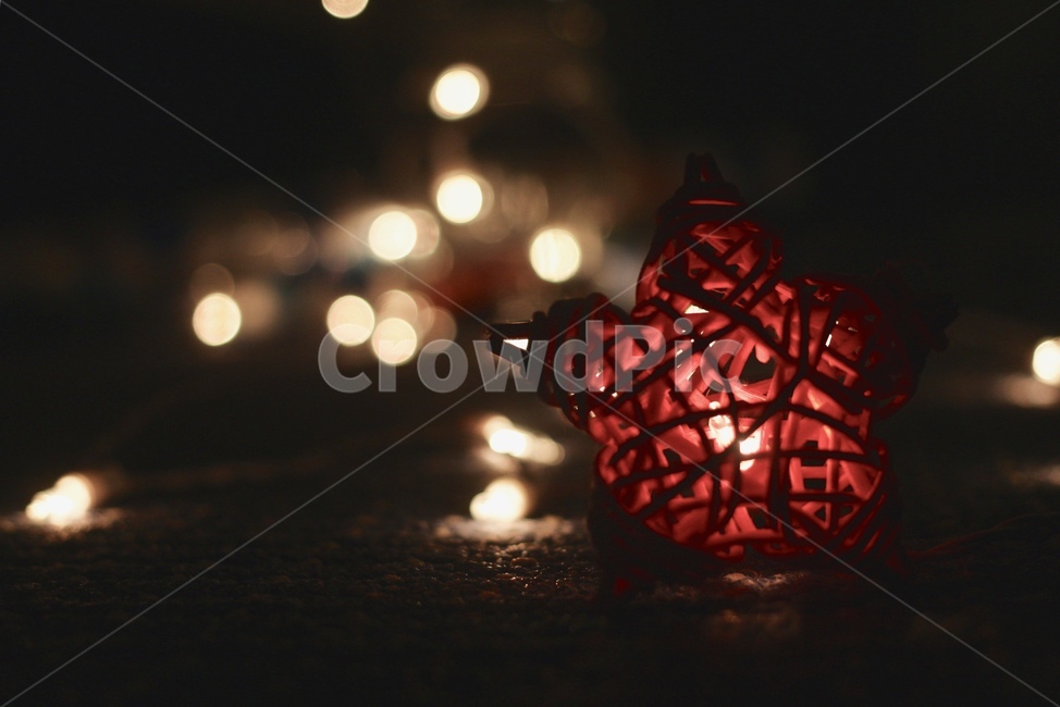 아웃포커스,조명,감성,보케,장식품,decoration,lights,outfocusing,빨강,색감,색체,분위기,따뜻한분위기,포근한,cozy