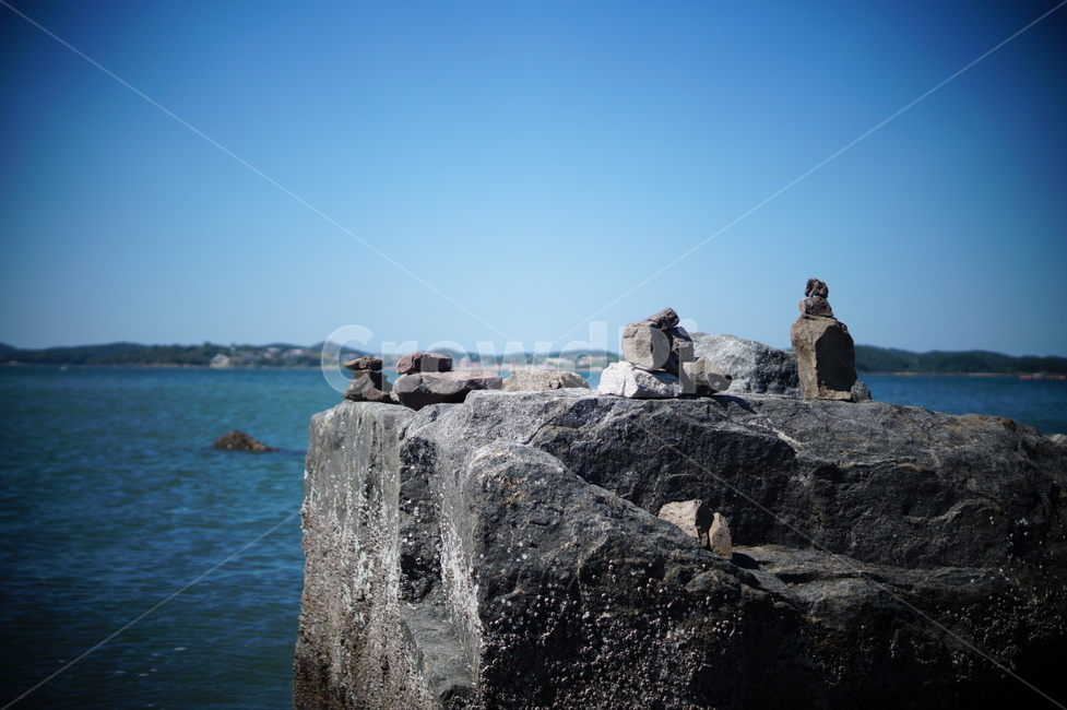 바다,바닷가,소원,돌탑,tower,pagoda,바위,돌맹이,stone,hope,wish,파랑,blue,희망,바람