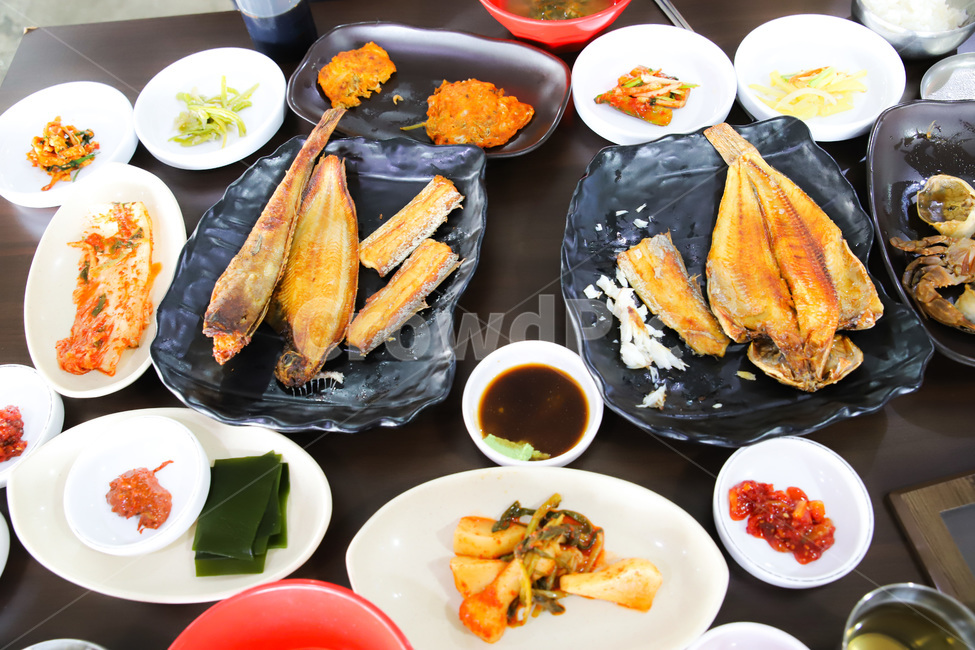meal,Cutlassfish,flounder,Lee Myeonsoo,Assorted grilled fish set meal