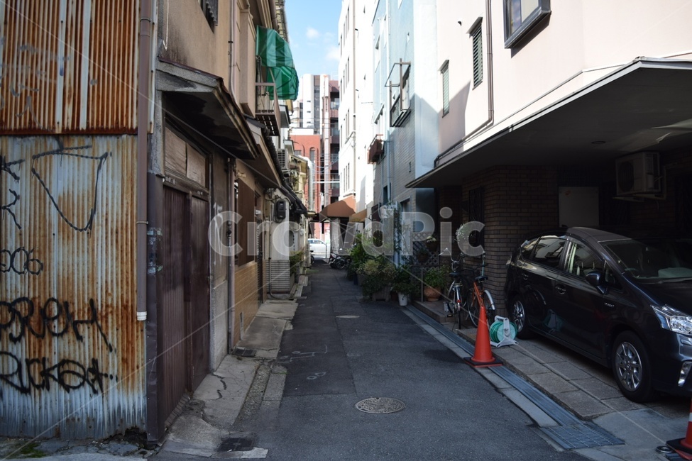 골목,일본,집,거리,일본거리,도시,풍경,city,landscape,골목길,alley,해외,외국,세계,foreign,oversea,world,세계도시풍경,해외도시풍경,외국도시풍경,world cityscape,town,road,도로,building,건물,street,urban,어반,시티,automobile,자동차,car,차,transportation,교통,vehicle,차량,machine,기계,wheel,바퀴