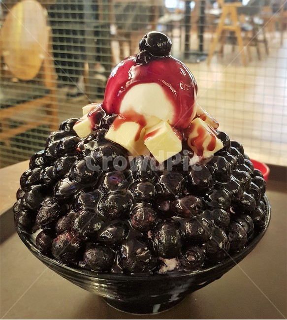 빙수,블루베리,블루베리빙수,아이스크림,과일빙수,plant,식물,food,음식,fruit,과일,blueberry,블루베리,치즈,시럽,iceflake,icecream,cheese,디저트,간식,후식,dessert,snack