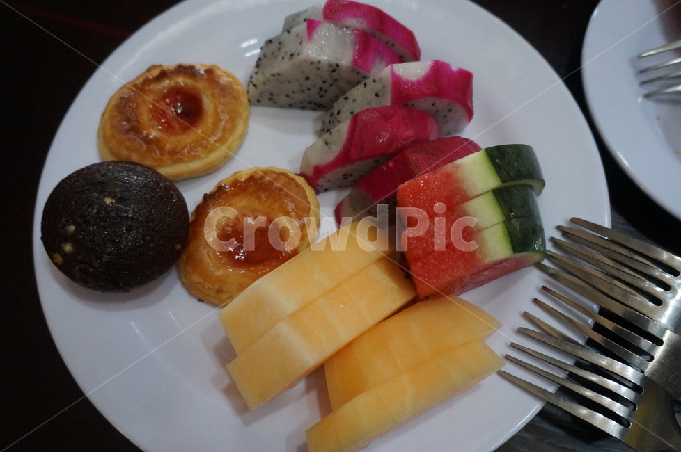 조식,아침,과일,수박,용과,빵,망고,아침식사,동남아음식,동남아시아,요리,식사,음식,meal,food,rice,breakfast,fork,dish