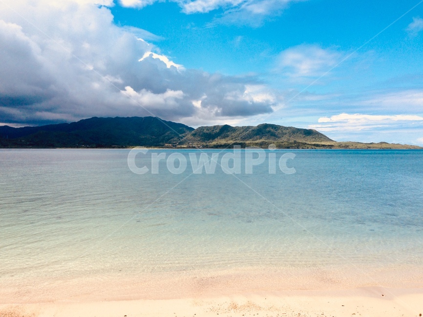 outdoors,옥외,nature,land,자연,water,땅,물,shoreline,해안선,ocean,대양,sea,바다,coast,연안,섬,구름,하늘,파란,해변
