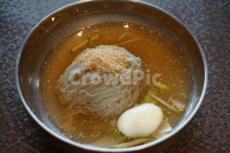 냉면,여름,면요리,국수,한식,음식,요리,음식,식재료,요리,food,cook,meal,dishes,food reserves,면류,면요리,noodles,한식,한국음식,한국요리,korean food,korean dishes,korean meal,korean cook
