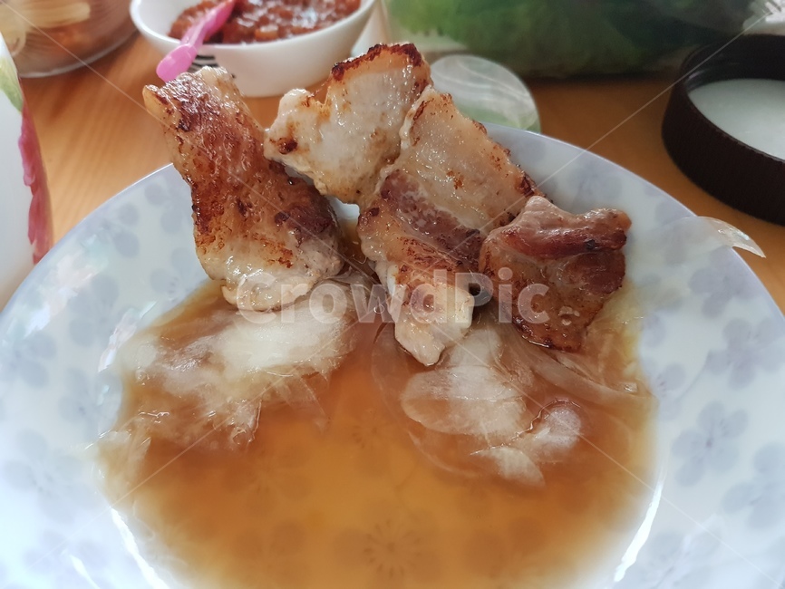 고기,삼겹살,배고파,음식,소주,음식,식재료,요리,food,cook,meal,dishes,food reserves