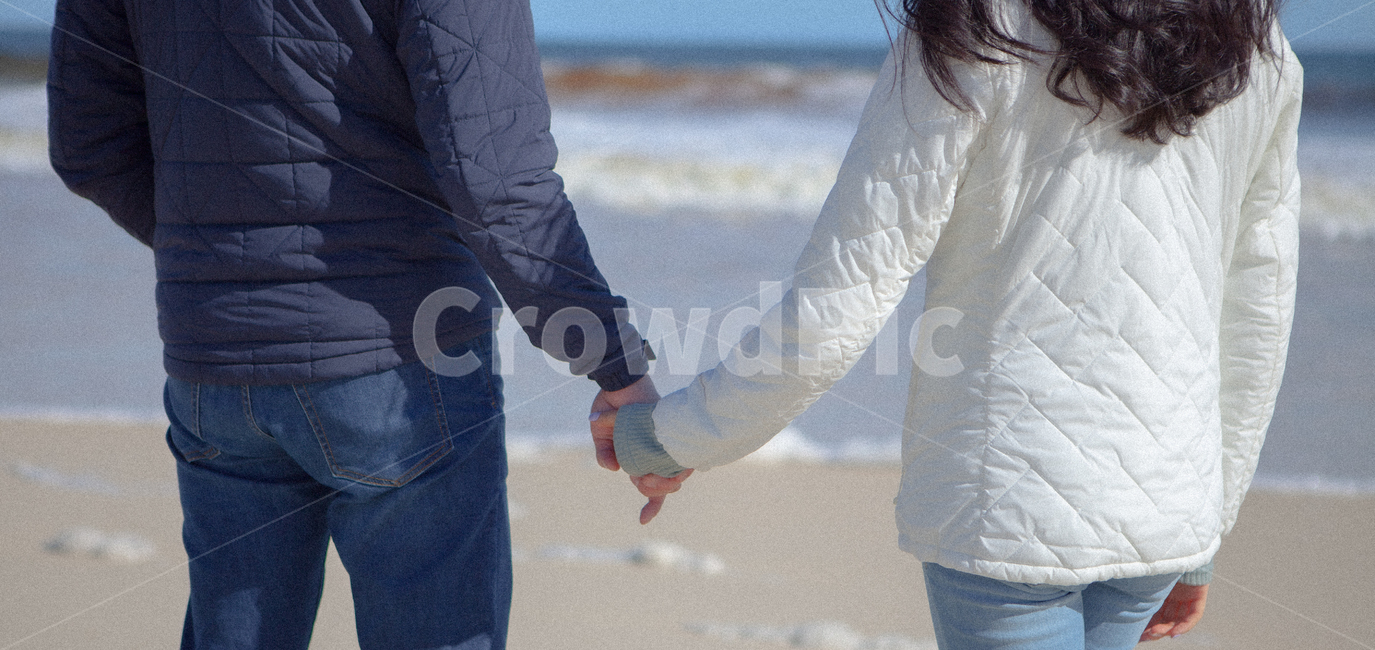 손을잡고,사람,hand,손,holdinghands,연인,해,해변가,커플,사람,인물,인간,human,person,연인,커플,사랑,lover,couple