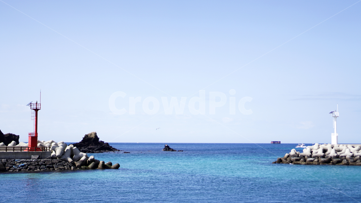 제주도,제주도해변,해변,청정,바닷가,풍경,여름,분위기,감성,자연,jeju,jejuisland,beach,seaside,purity,cleanness,nature,sensible,feeling,등대,lighthouse