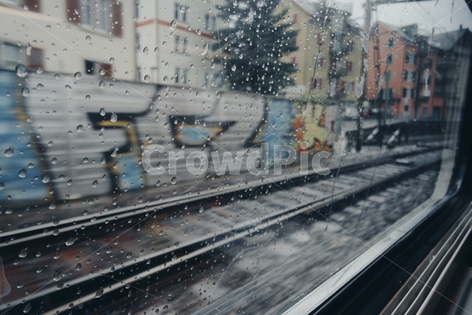 빗방울,빗물,창가,비오는기차,비오는날기차,기차창가,rain,창밖풍경,비,비오는날,rain,rainy,교통,교통수단,traffic,transportation