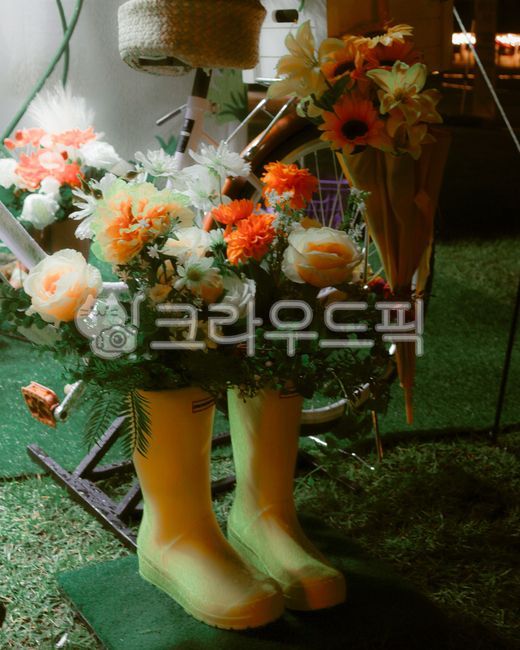 장화디자인,꽃인테리어,꽃디자인,장화와꽃,공간인테리어