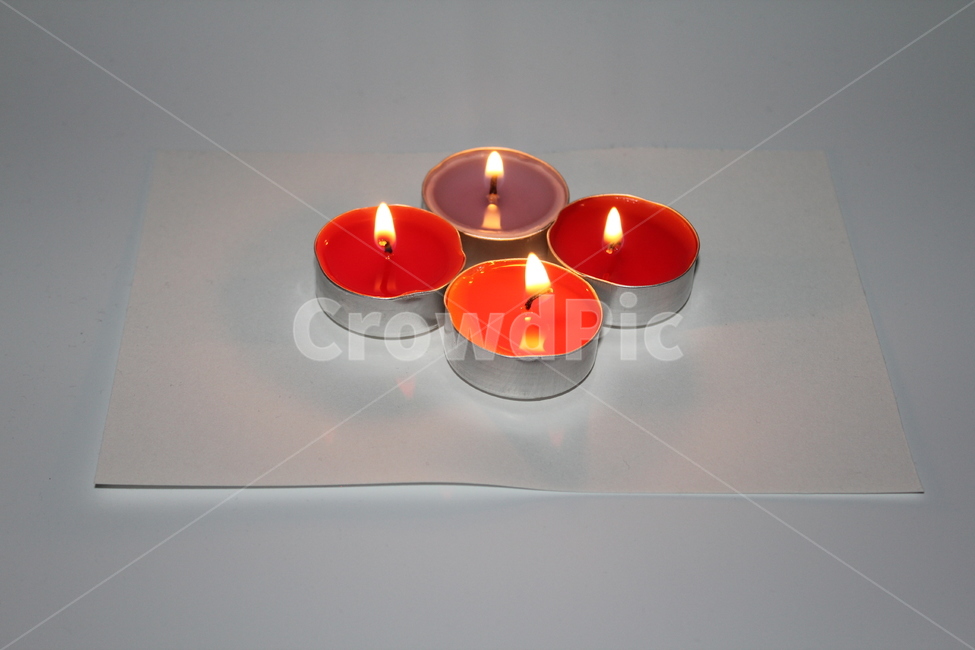 양초,캔들,빛,그림자,밝음,어두움,fire,불,초,사물,물건,오브젝트,thing,object,matter