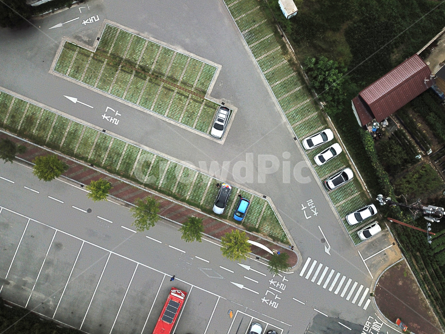 nature,자연,outdoors,옥외,도로,road,경치,landscape,intersection,교차로,scenery,풍경,주차장,parkinglot,세모,triangle