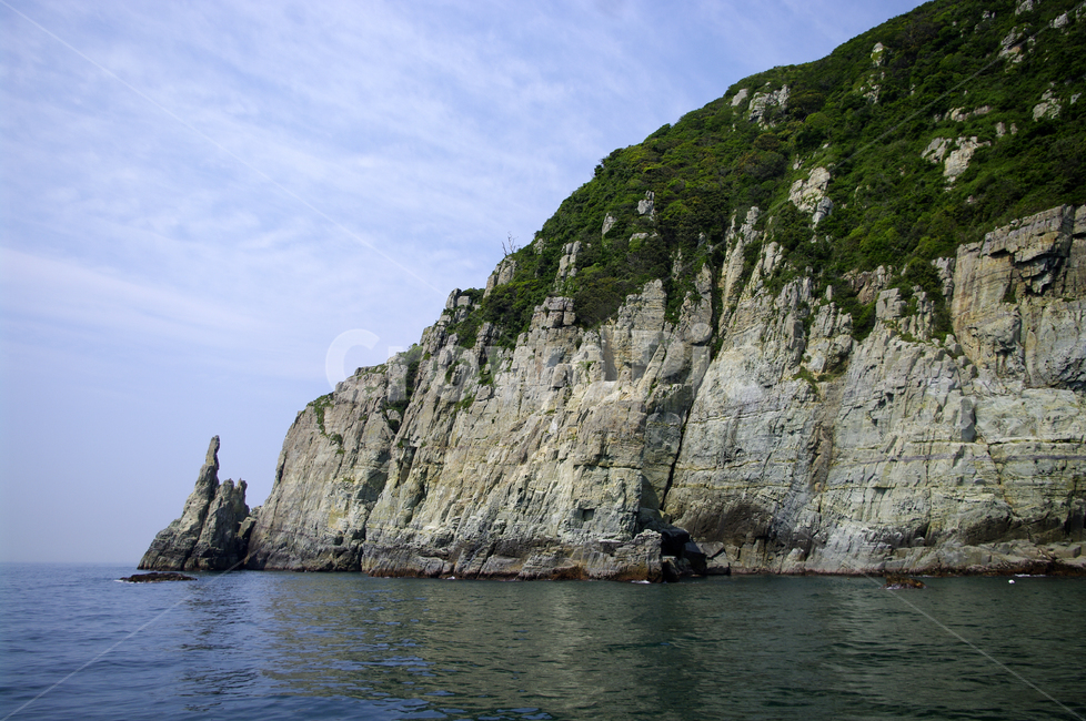 암석,바위,하늘,구름,섬,바다,자연,풍경,nature,landscape,outdoors,옥외,cliff,낭떠러지,promontory,곶