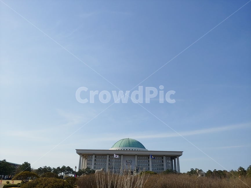 국회의사당,하늘,봄,구름,맑음,랜드마크,landmark,tourist attraction,한국랜드마크,한국관광지,한국명소,korea landmark,korea tourist attraction