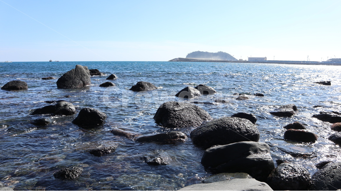 rock,horizon,ocean,clear sea,transparent sea